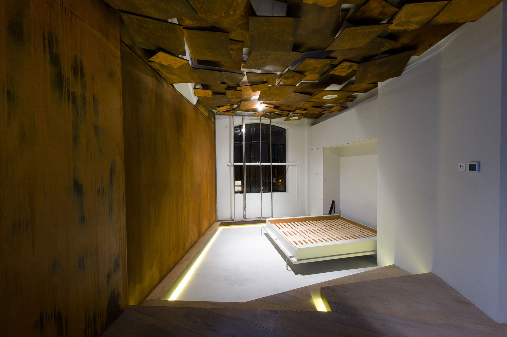 A Cozy Contemporary Home with Vintage Industrial Elements in London by 4M Group (15)