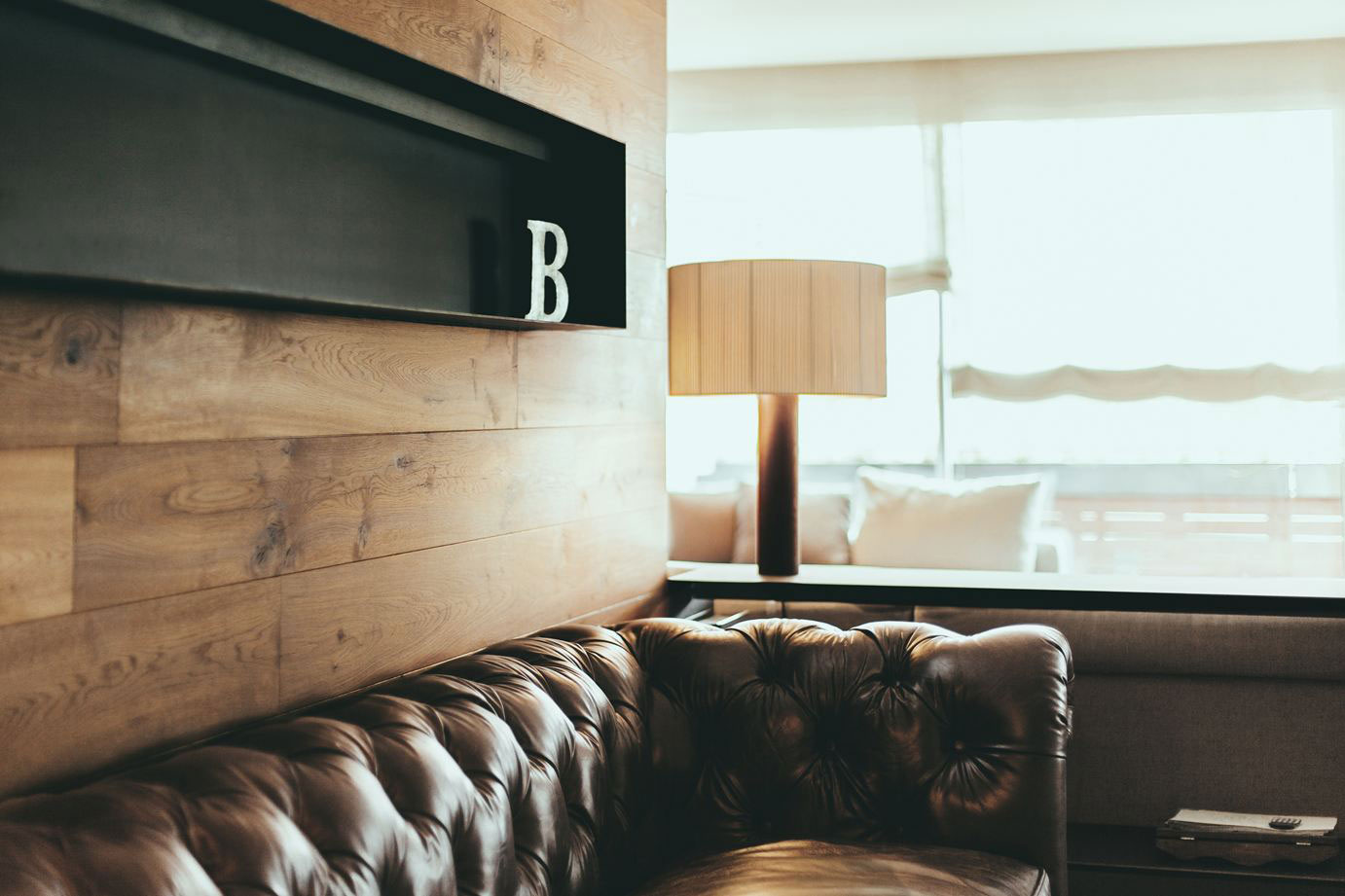 A Cozy Contemporary Home with a Warm and Light Interiors in Barcelona, Spain by Dom Arquitectura (3)