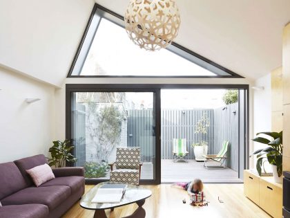 A Cozy Contemporary House for a Young Family with Two Children in Fitzroy North by Nic Owen Architects (1)