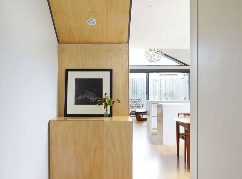 A Cozy Contemporary House for a Young Family with Two Children in Fitzroy North by Nic Owen Architects (5)