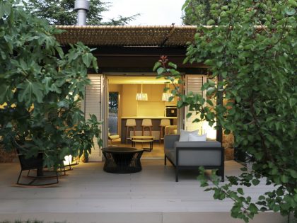 A Cozy Contemporary Mountain Home with Large Garden and Terrace in Barcelona, Spain by dom arquitectura (4)