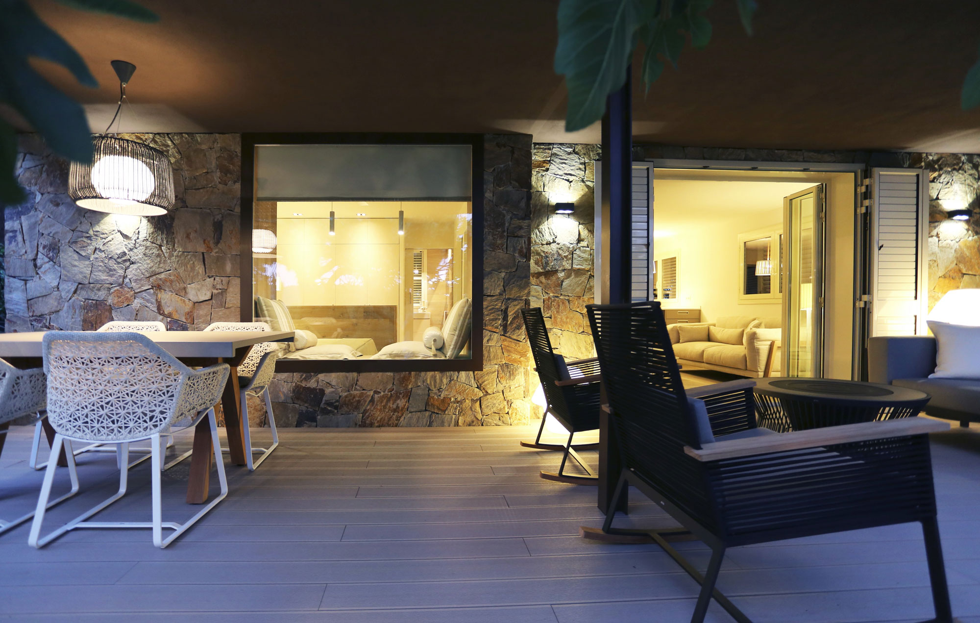 A Cozy Contemporary Mountain Home with Large Garden and Terrace in Barcelona, Spain by dom arquitectura (6)