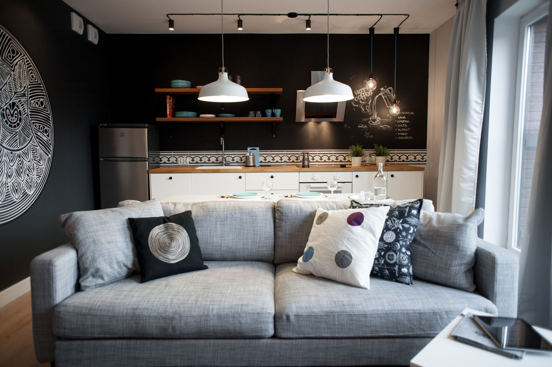 A Cozy Modern Apartment with Raw Interior and Soft Decoration in Gdansk, Poland by Raca Architekci (1)