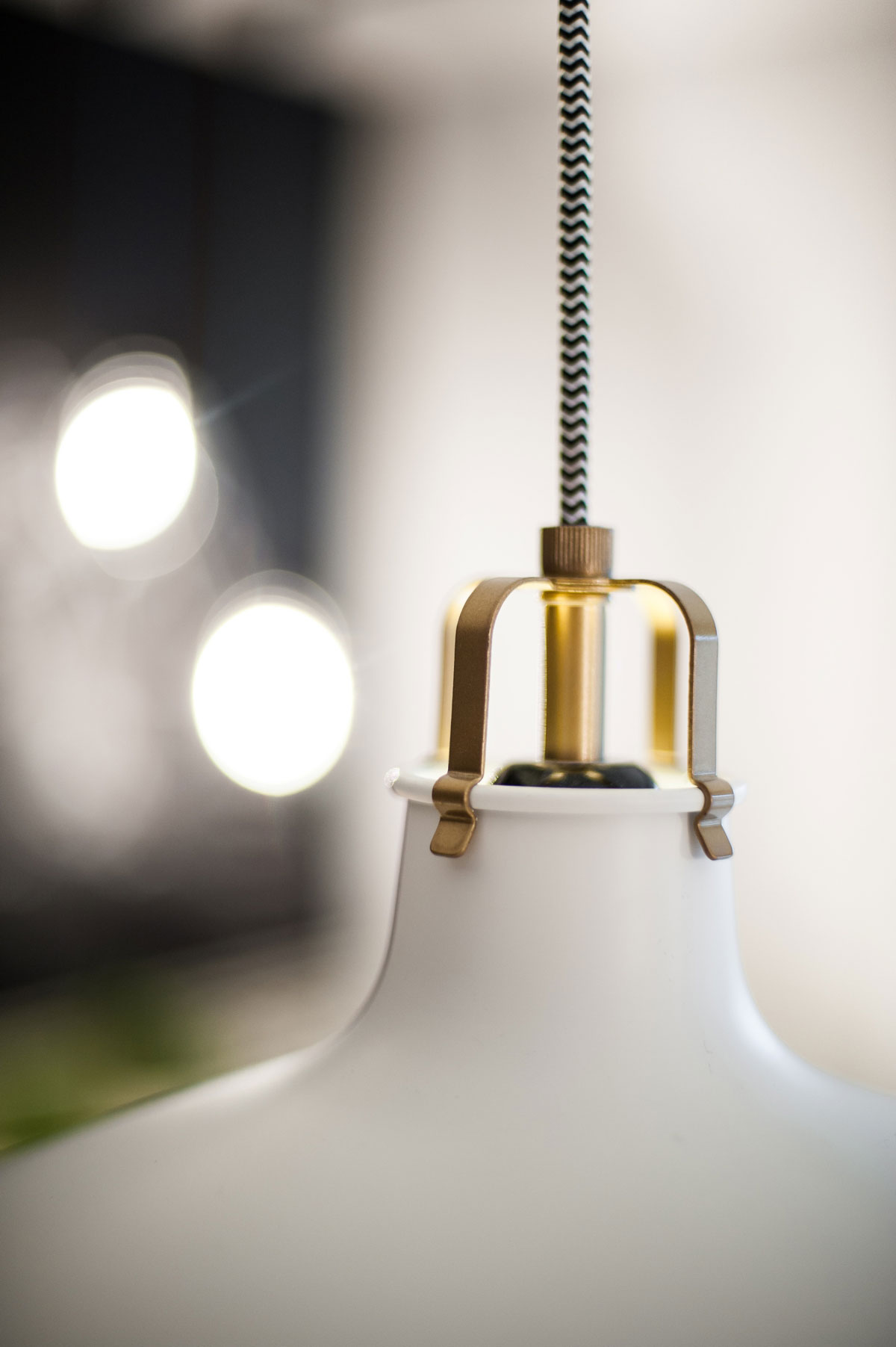 A Cozy Modern Apartment with Raw Interior and Soft Decoration in Gdansk, Poland by Raca Architekci (13)