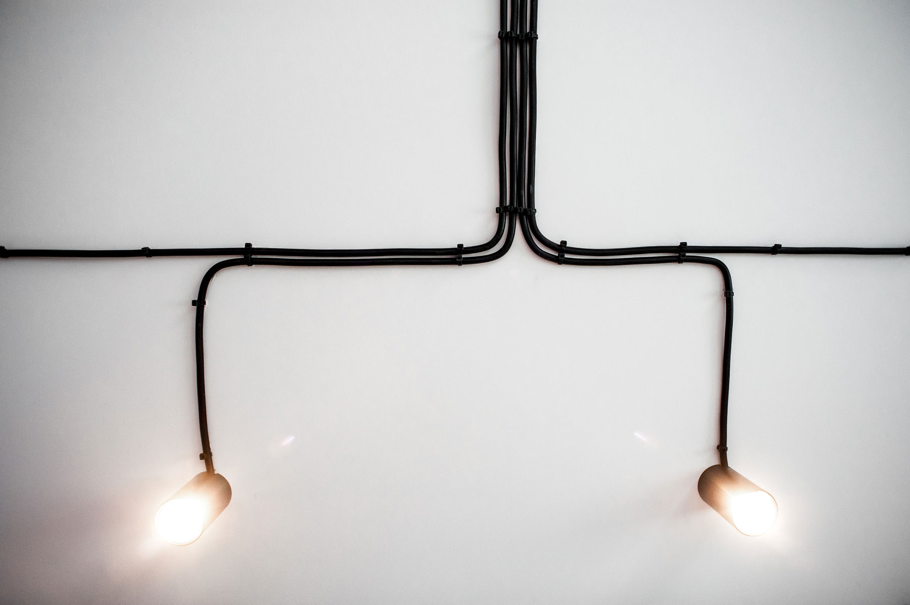 A Cozy Modern Apartment with Raw Interior and Soft Decoration in Gdansk, Poland by Raca Architekci (26)