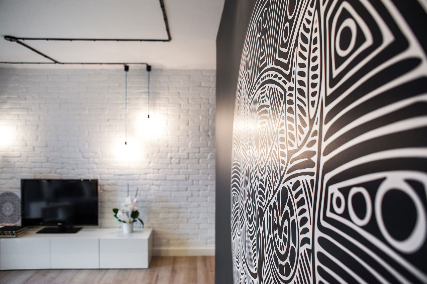 A Cozy Modern Apartment with Raw Interior and Soft Decoration in Gdansk, Poland by Raca Architekci (6)