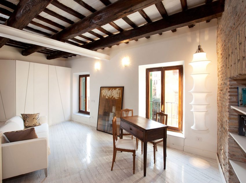 A Cozy Studio Apartment Combines Modern and Traditional Elements in Trastevere by Archifacturing (17)