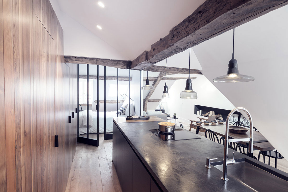 A Cozy and Bright Apartment with Rustic and Contemporary Charm in Le Marais, France by Margaux Beja (7)