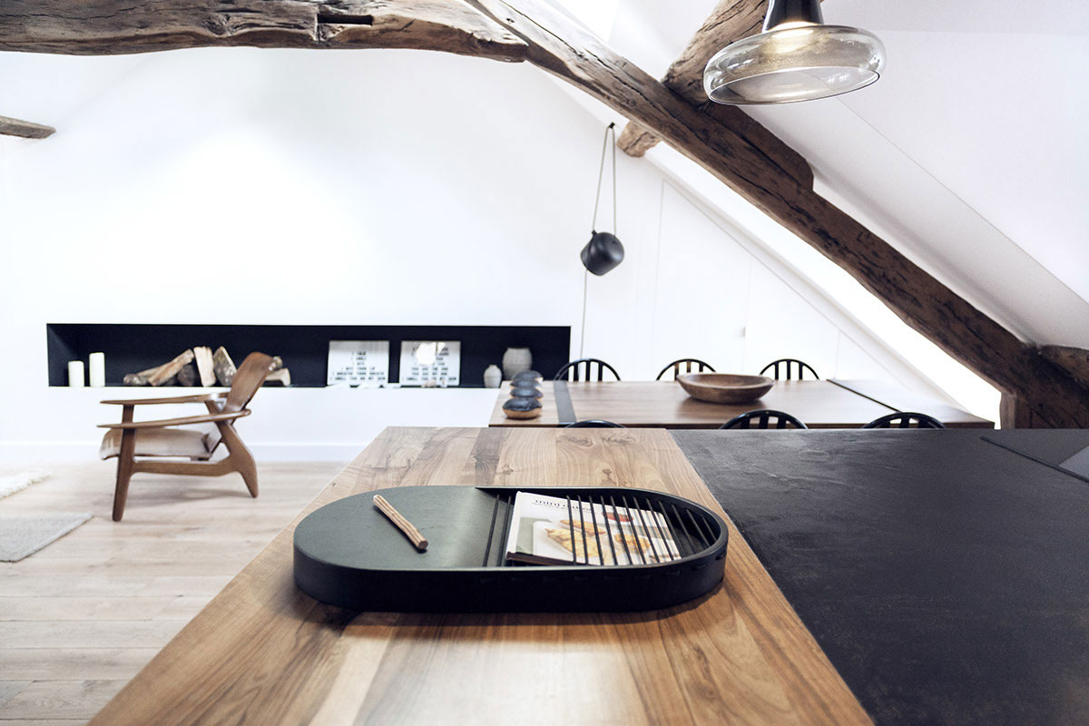 A Cozy and Bright Apartment with Rustic and Contemporary Charm in Le Marais, France by Margaux Beja (9)