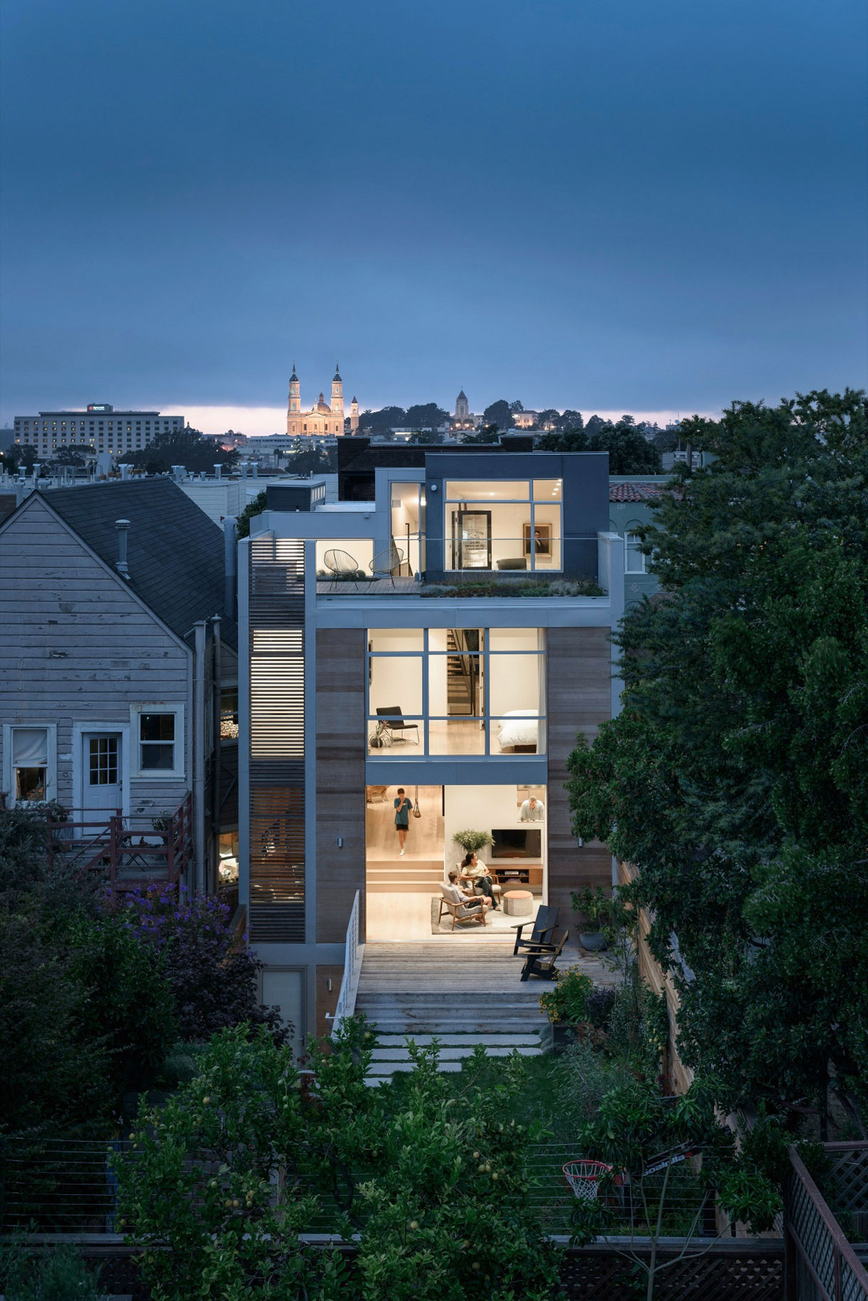 A Cozy and Playful Contemporary Home with Rooftop Garden in San Francisco by Feldman Architecture (10)