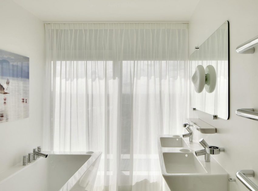 A Energy Efficient Modern Apartment with Stunning Views in Rotterdam, The Netherlands by Wiel Arets Architects (12)