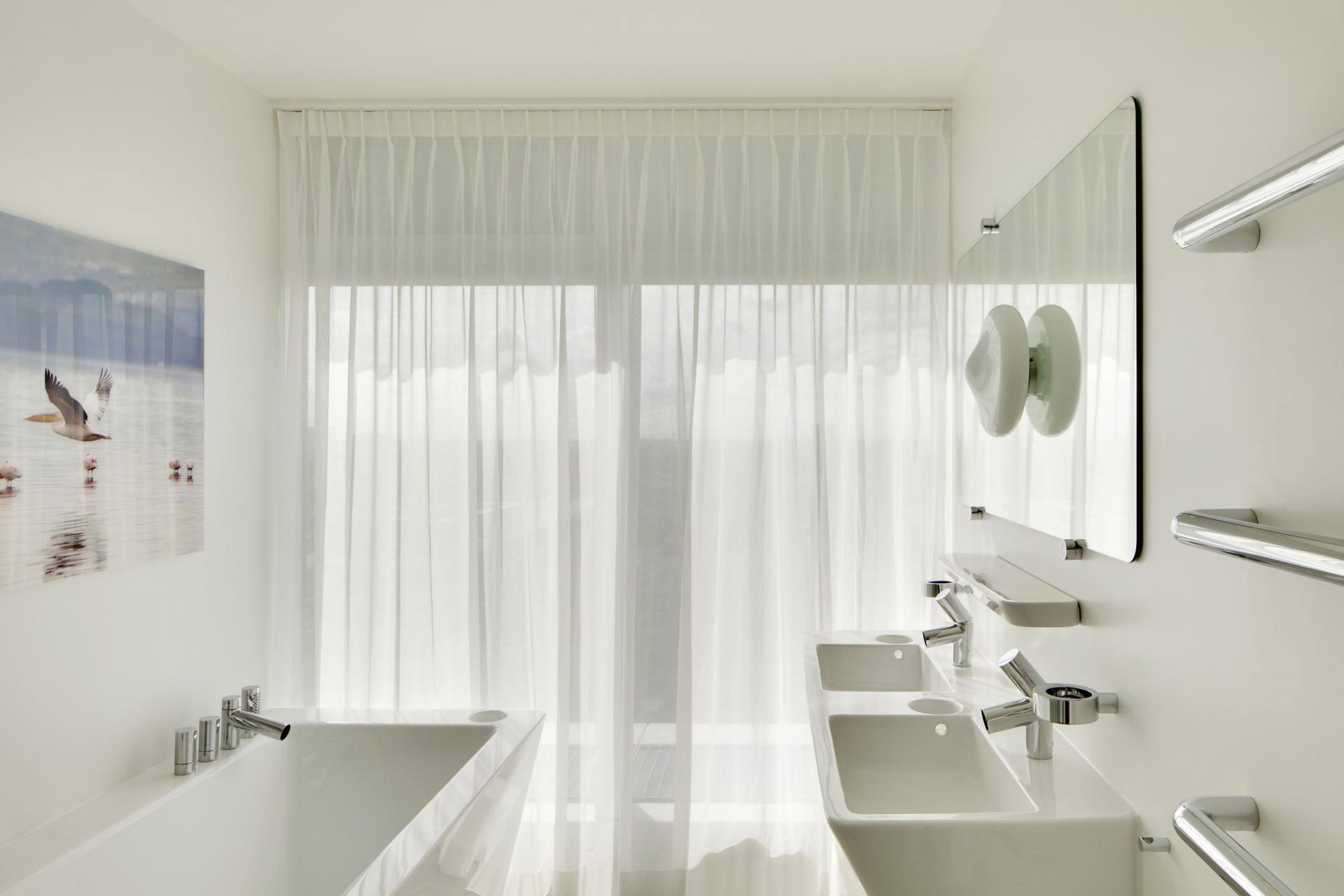 A Energy Efficient Modern Apartment with Stunning Views in Rotterdam, The Netherlands by Wiel Arets Architects (12)