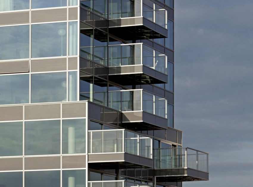 A Energy Efficient Modern Apartment with Stunning Views in Rotterdam, The Netherlands by Wiel Arets Architects (17)