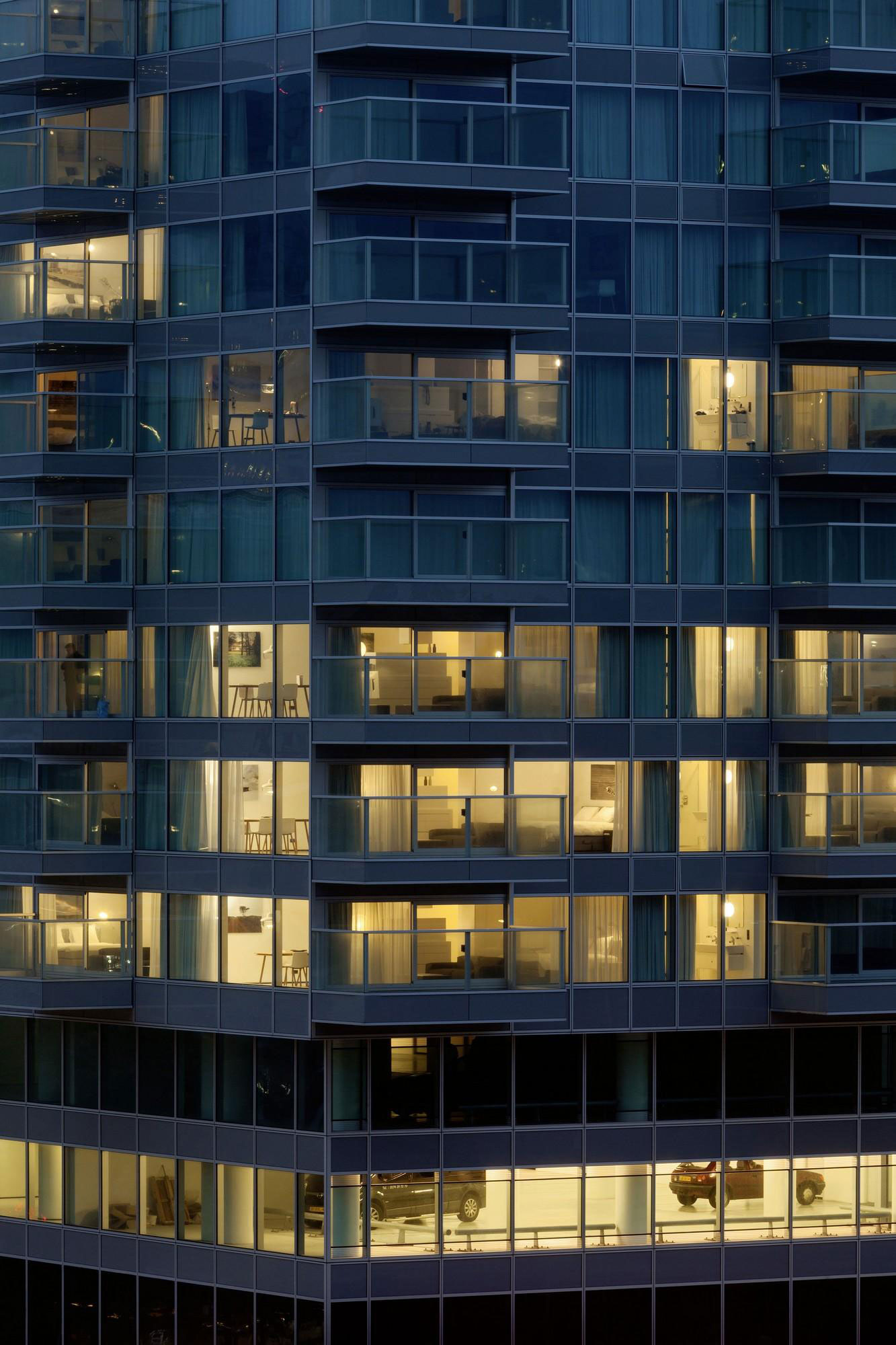 A Energy Efficient Modern Apartment with Stunning Views in Rotterdam, The Netherlands by Wiel Arets Architects (21)