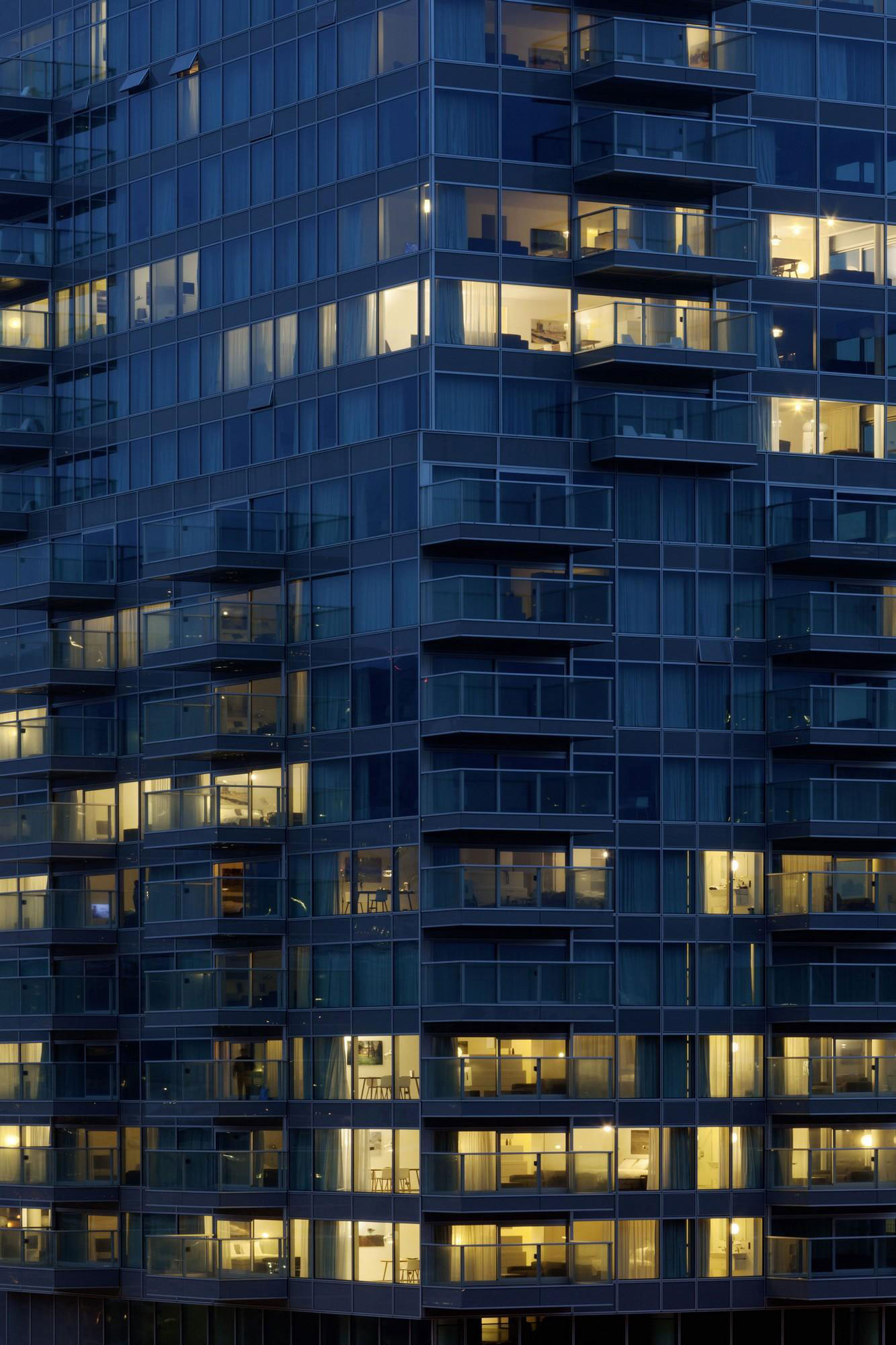 A Energy Efficient Modern Apartment with Stunning Views in Rotterdam, The Netherlands by Wiel Arets Architects (22)