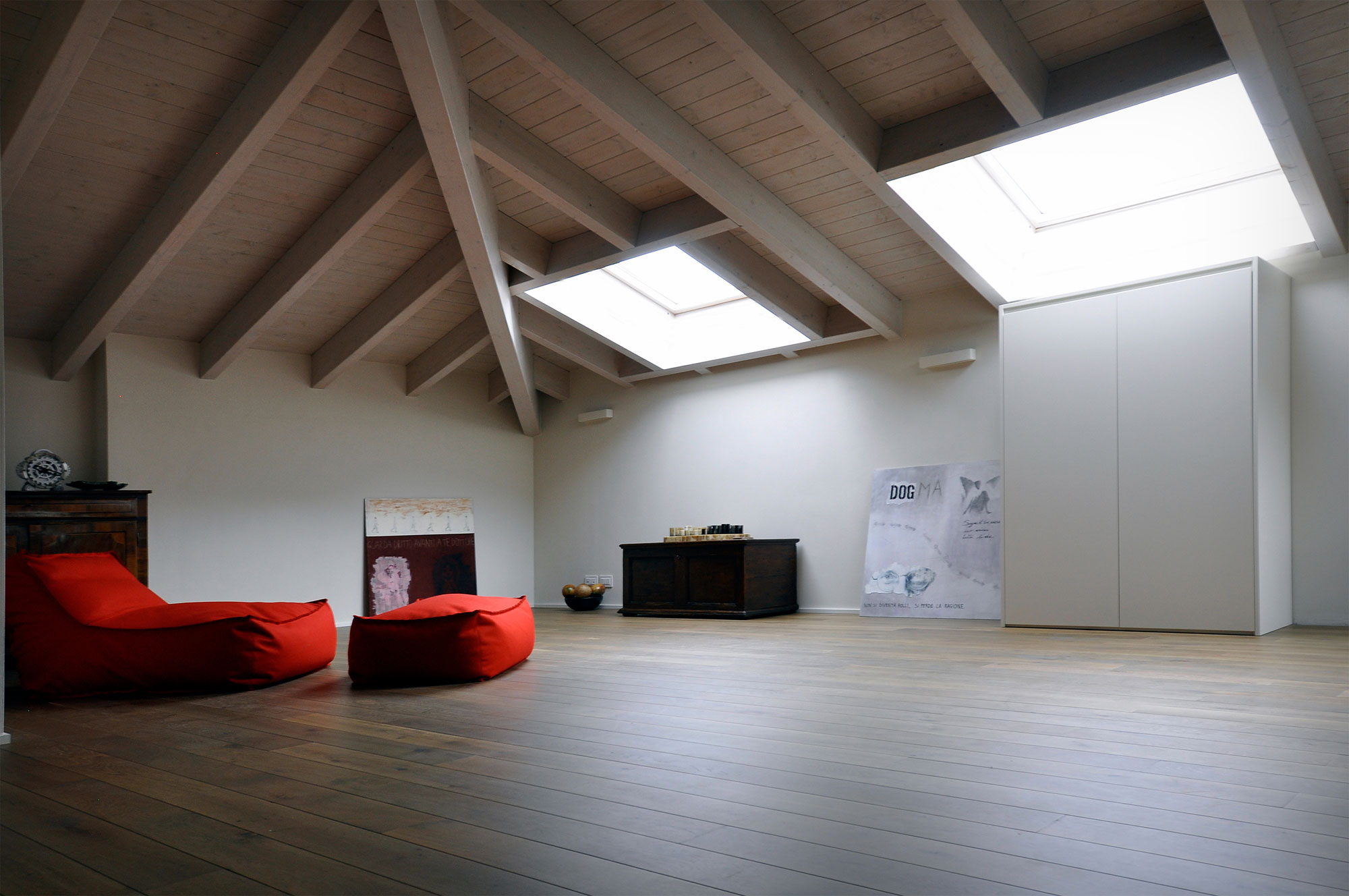 A House with a Modernized Victorian Vibe Filled with Texture Appearance in Cerano D'intelvi, Italy by Lorenzo Guzzini (1)
