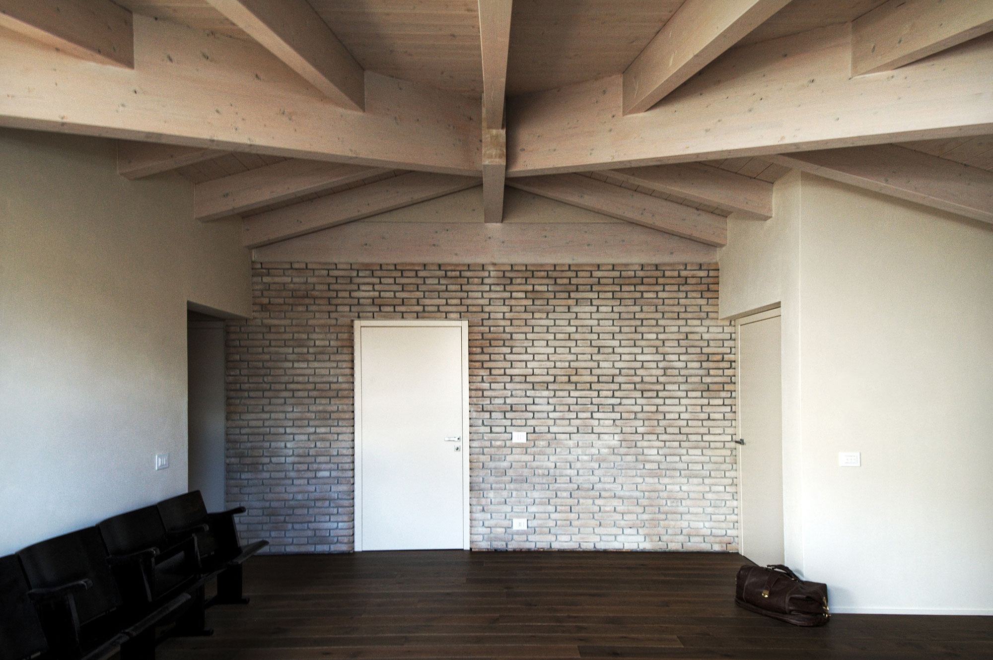 A House with a Modernized Victorian Vibe Filled with Texture Appearance in Cerano D'intelvi, Italy by Lorenzo Guzzini (14)