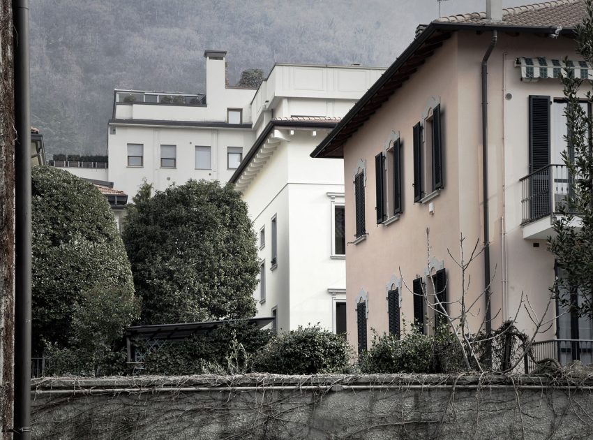 A House with a Modernized Victorian Vibe Filled with Texture Appearance in Cerano D'intelvi, Italy by Lorenzo Guzzini (18)