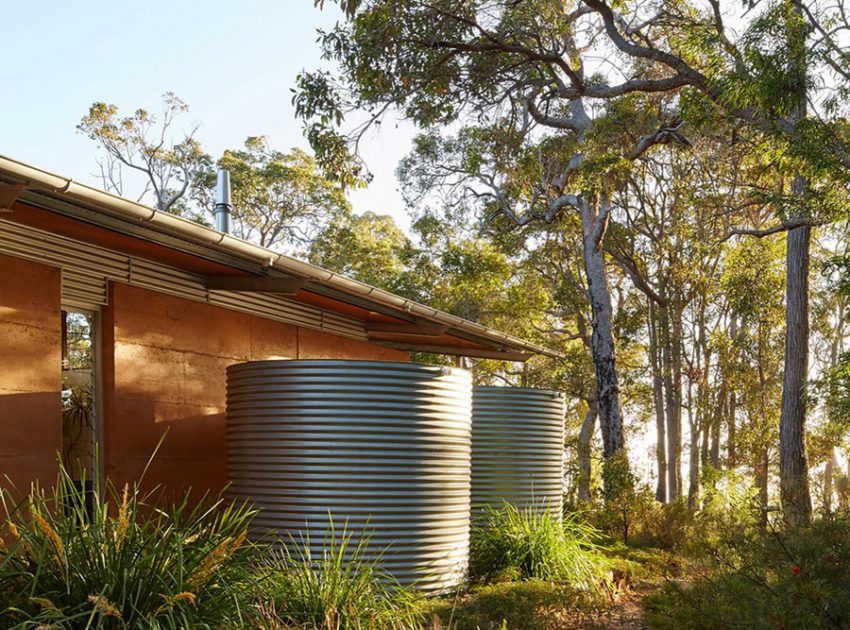 A Light-Filled Contemporary Home with Corrugated Steel Walls in Margaret River by Archterra Architects (5)