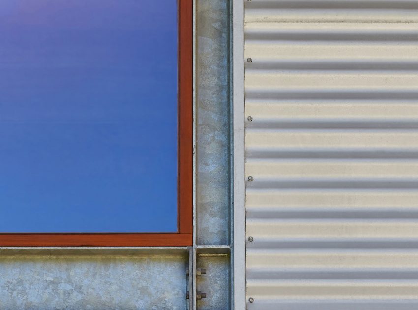 A Light-Filled Contemporary Home with Corrugated Steel Walls in Margaret River by Archterra Architects (8)