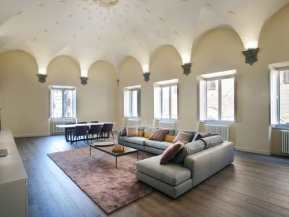 A Luminous Apartment Full of Contemporary Elegance in Siena, Italy