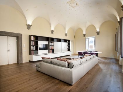 A Luminous Apartment Full of Contemporary Elegance in Siena, Italy by CMT Architetti (2)