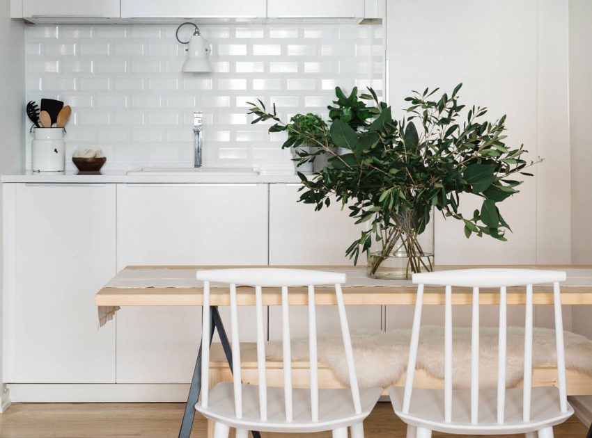 A Luminous Apartment Mixes Character Charm with Contemporary Style in Lisbon by Arkstudio (6)