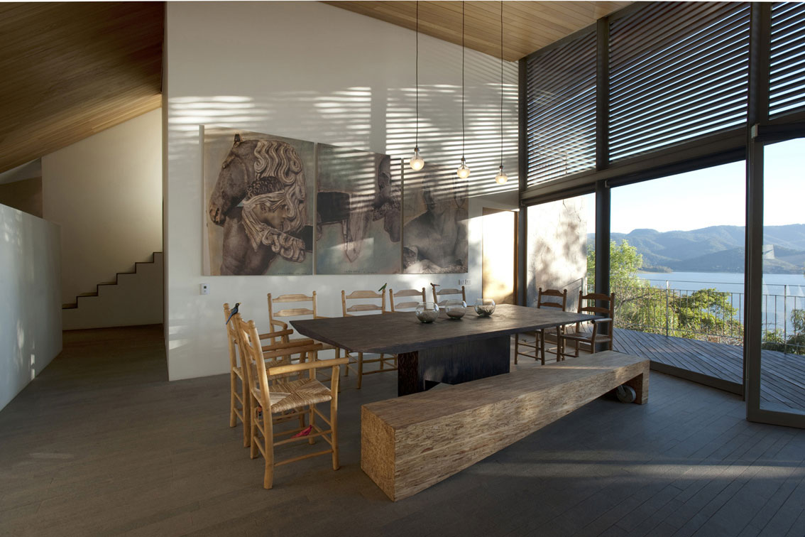 A Luminous Home Surrounded by Wonderful Landscape and Stunning Views of Mexico by Serrano Monjaraz Arquitectos (14)