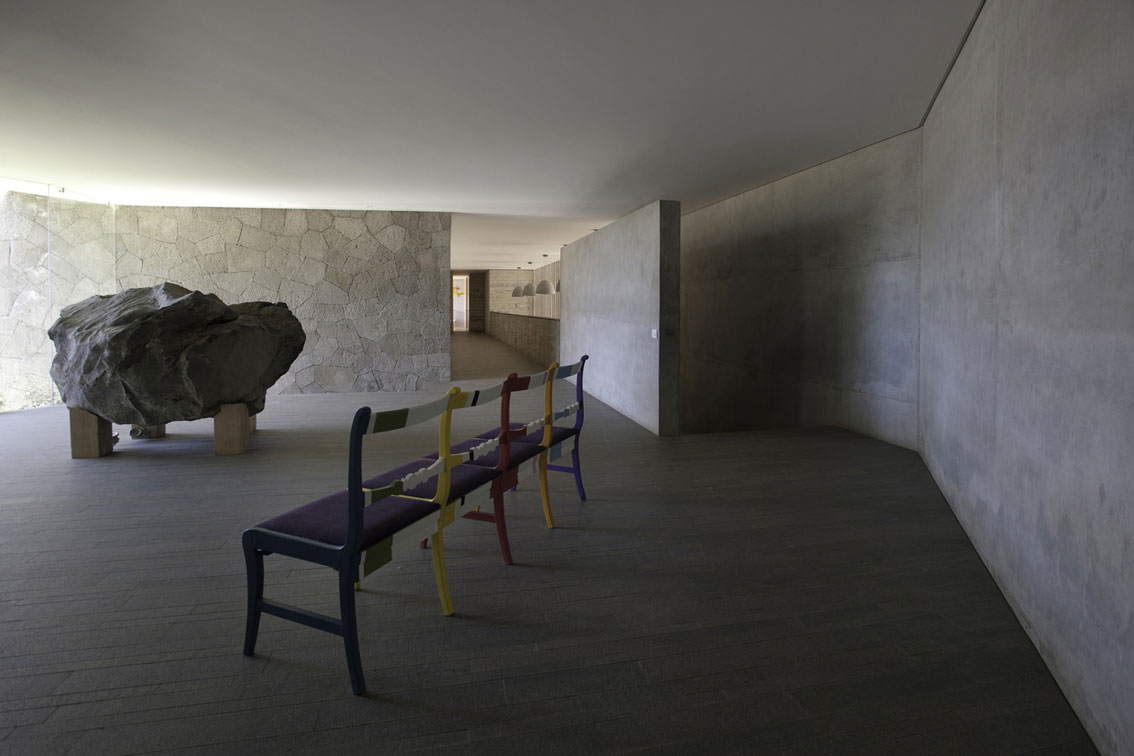 A Luminous Home Surrounded by Wonderful Landscape and Stunning Views of Mexico by Serrano Monjaraz Arquitectos (19)