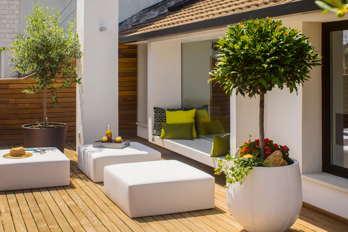 A Luminous and Airy Contemporary Home with Terrace in Barcelona by Susanna Cots Estudi de Disseny (13)