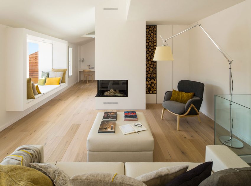 A Luminous and Airy Contemporary Home with Terrace in Barcelona by Susanna Cots Estudi de Disseny (2)