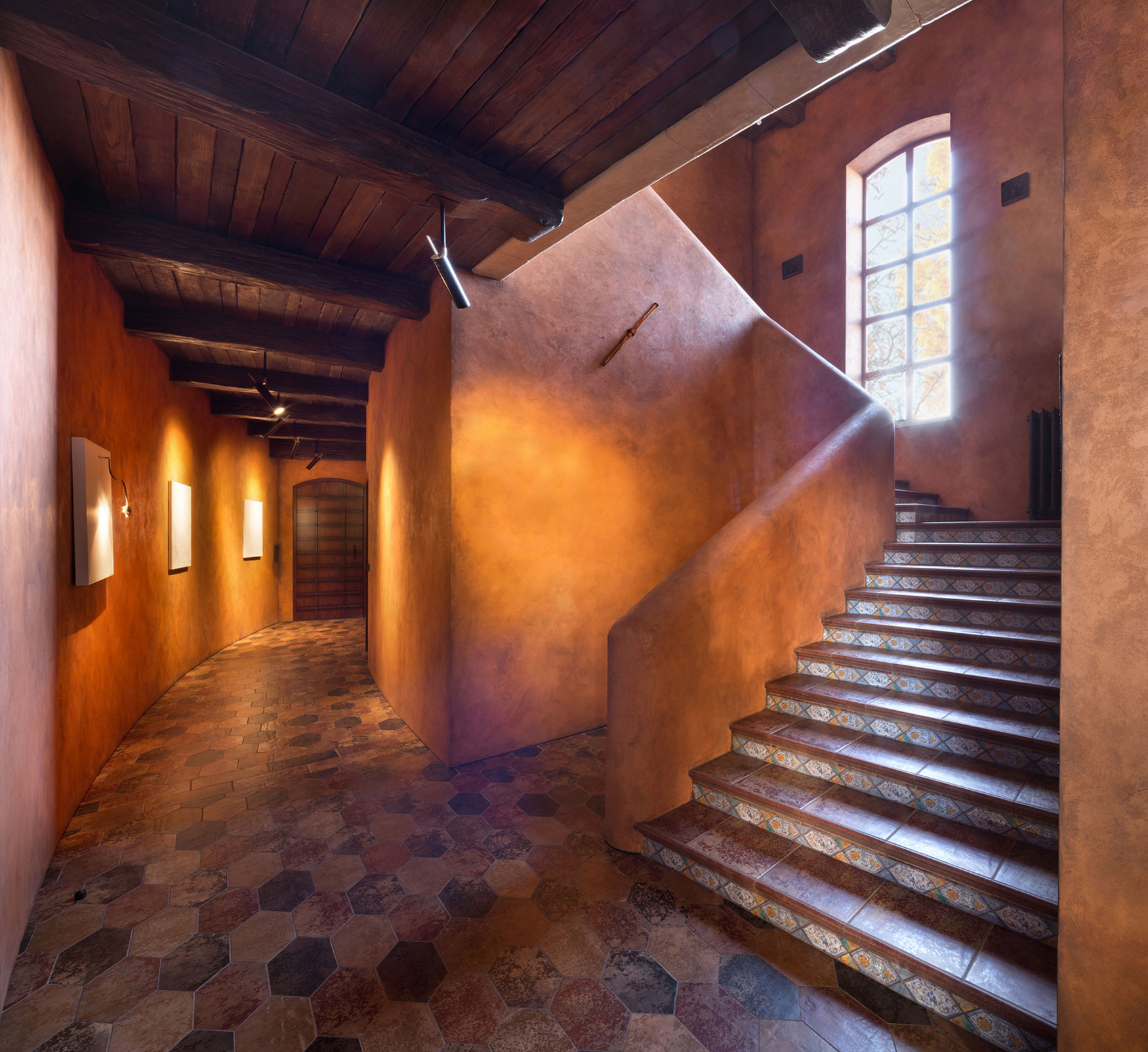 A Luxurious Contemporary Home with Mediterranean Touches and Rustic Vibe in Kiev, Ukraine by Baraban+ design studio (7)
