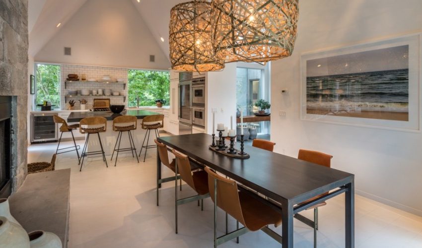 A Luxury Single-Family Home with Rich and Exquisite Interiors in East Hampton by Bruce D. Nagel (10)