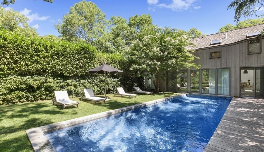 A Luxury Single-Family Home with Rich and Exquisite Interiors in East Hampton by Bruce D. Nagel (2)