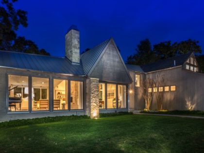 A Luxury Single-Family Home with Rich and Exquisite Interiors in East Hampton by Bruce D. Nagel (21)