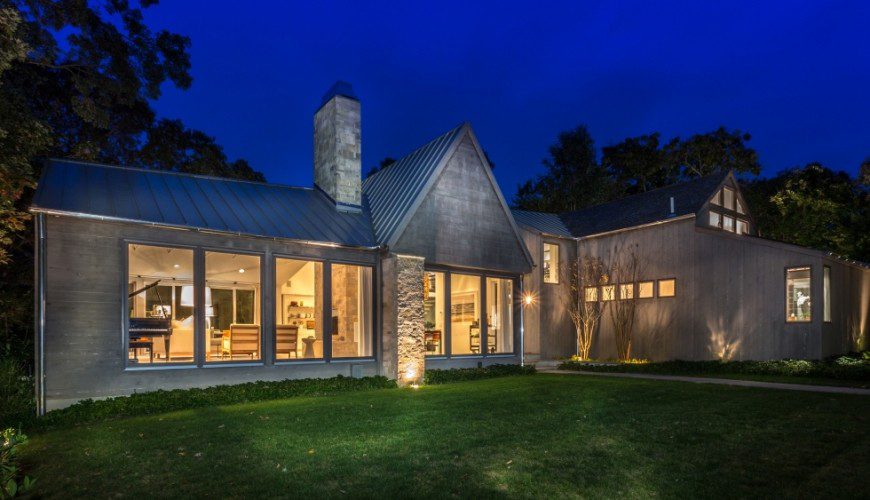 A Luxury Single-Family Home with Rich and Exquisite Interiors in East Hampton by Bruce D. Nagel (21)