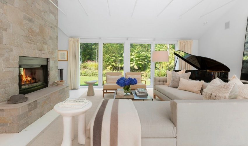 A Luxury Single-Family Home with Rich and Exquisite Interiors in East Hampton by Bruce D. Nagel (5)