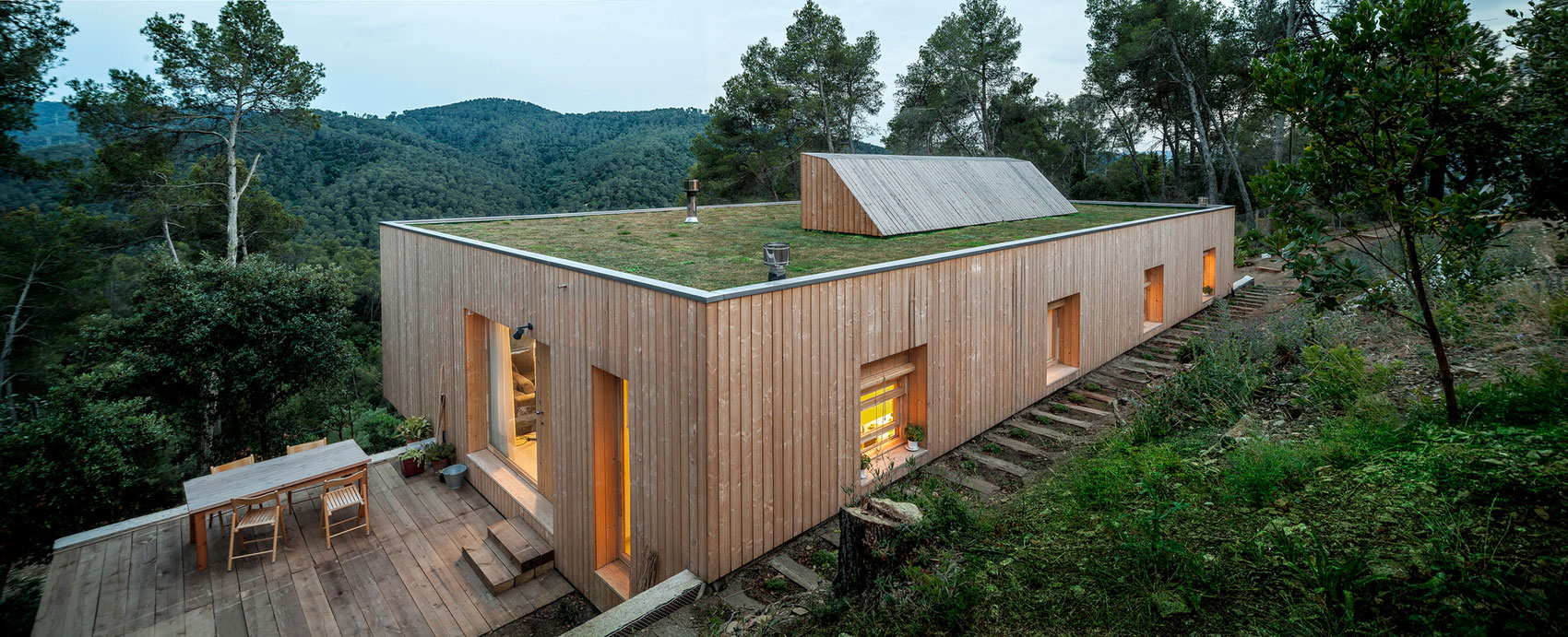 A Magnificent Modern Bioclimatic House in the Middle of a Forest in Serra de Collserola by Alventosa Morell Arquitectes (16)