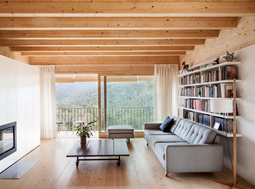 A Magnificent Modern Bioclimatic House in the Middle of a Forest in Serra de Collserola by Alventosa Morell Arquitectes (7)
