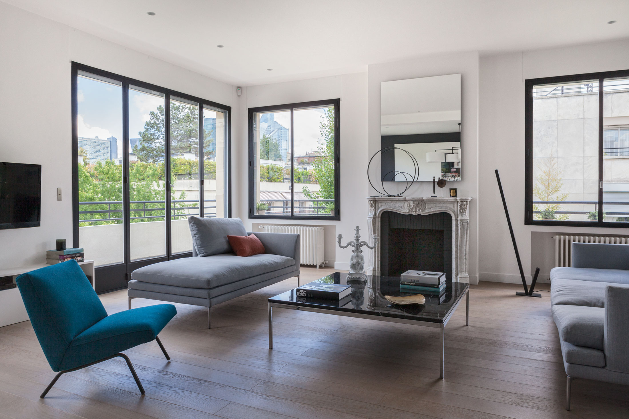 A Modern, Elegant and Functional Home in Neuilly-sur-Seine, Paris by Agence Frédéric Flanquart (1)