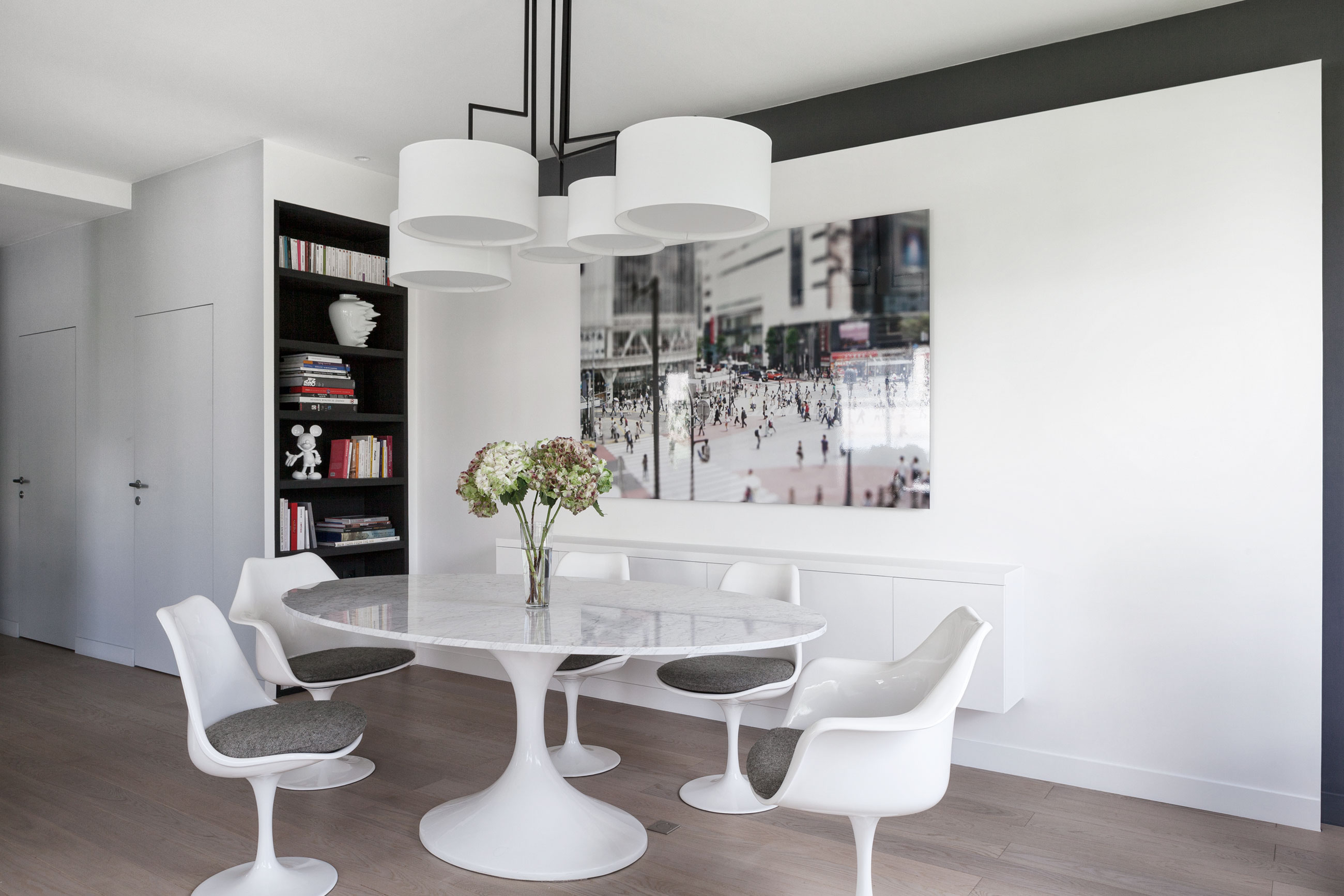 A Modern, Elegant and Functional Home in Neuilly-sur-Seine, Paris by Agence Frédéric Flanquart (10)