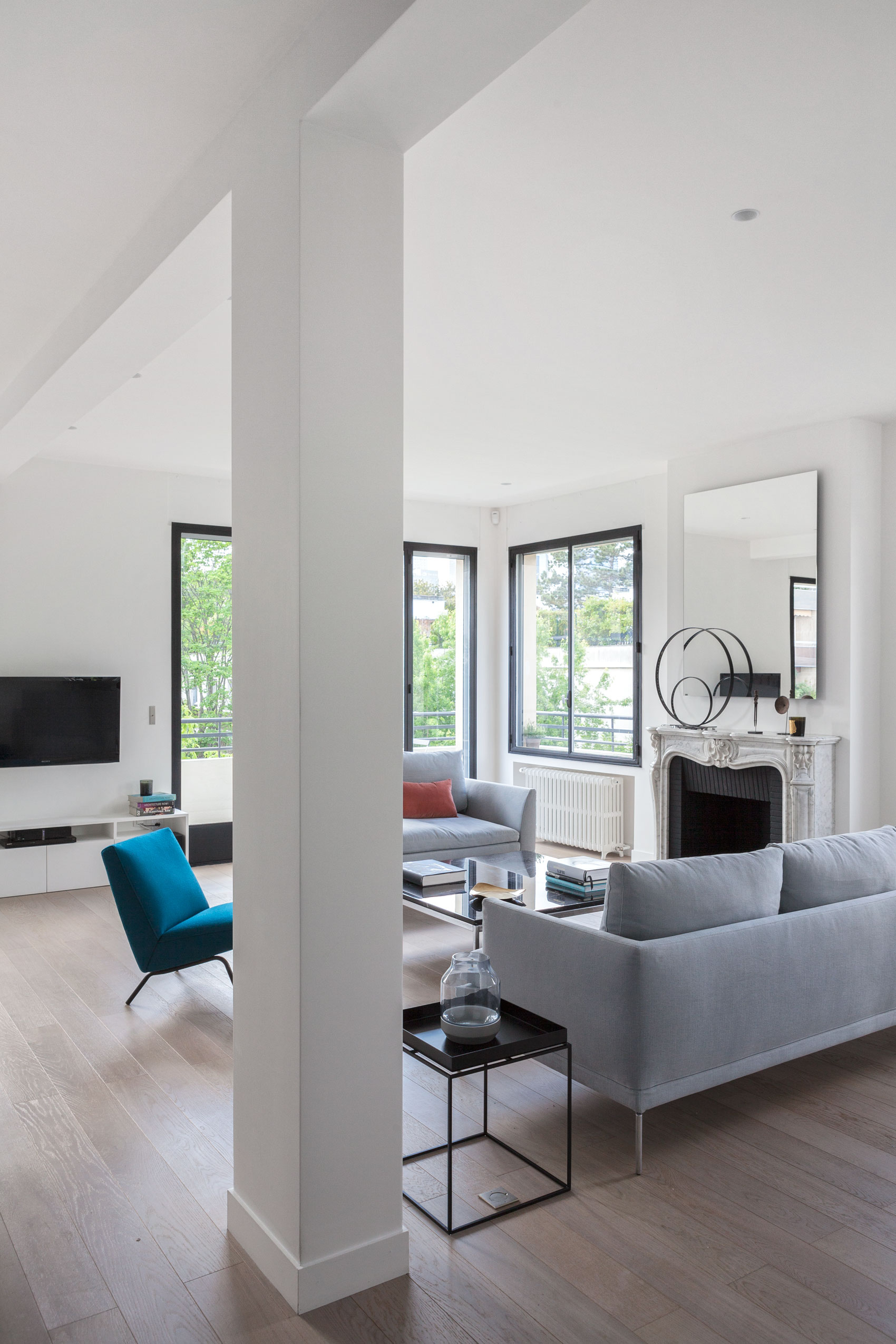A Modern, Elegant and Functional Home in Neuilly-sur-Seine, Paris by Agence Frédéric Flanquart (3)