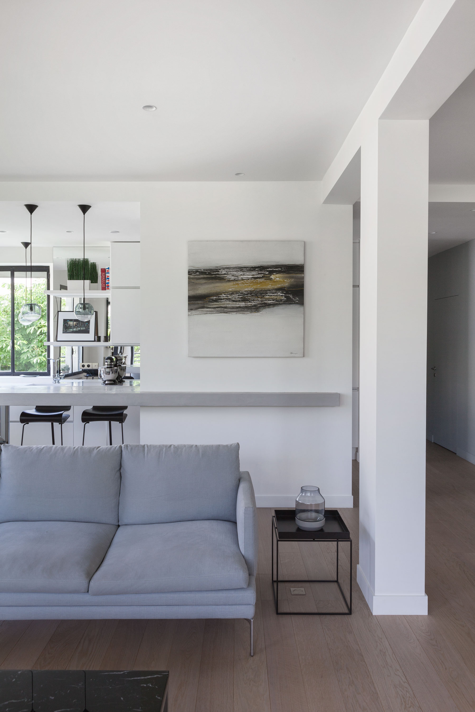 A Modern, Elegant and Functional Home in Neuilly-sur-Seine, Paris by Agence Frédéric Flanquart (6)