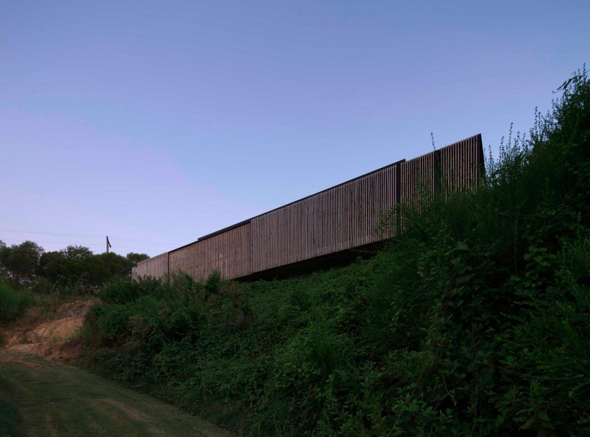 A Modern House Built From Reclaimed Concrete Blocks and Rough-Sawn Wood in Yackandandah, Australia by ARCHIER (1)