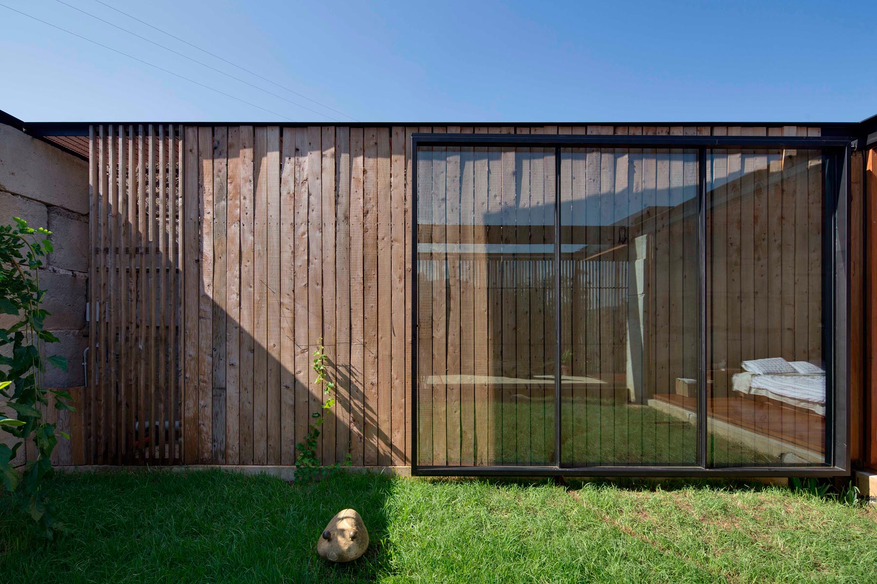 A Modern House Built From Reclaimed Concrete Blocks and Rough-Sawn Wood in Yackandandah, Australia by ARCHIER (11)