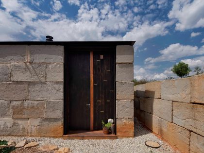 A Modern House Built From Reclaimed Concrete Blocks and Rough-Sawn Wood in Yackandandah, Australia by ARCHIER (14)