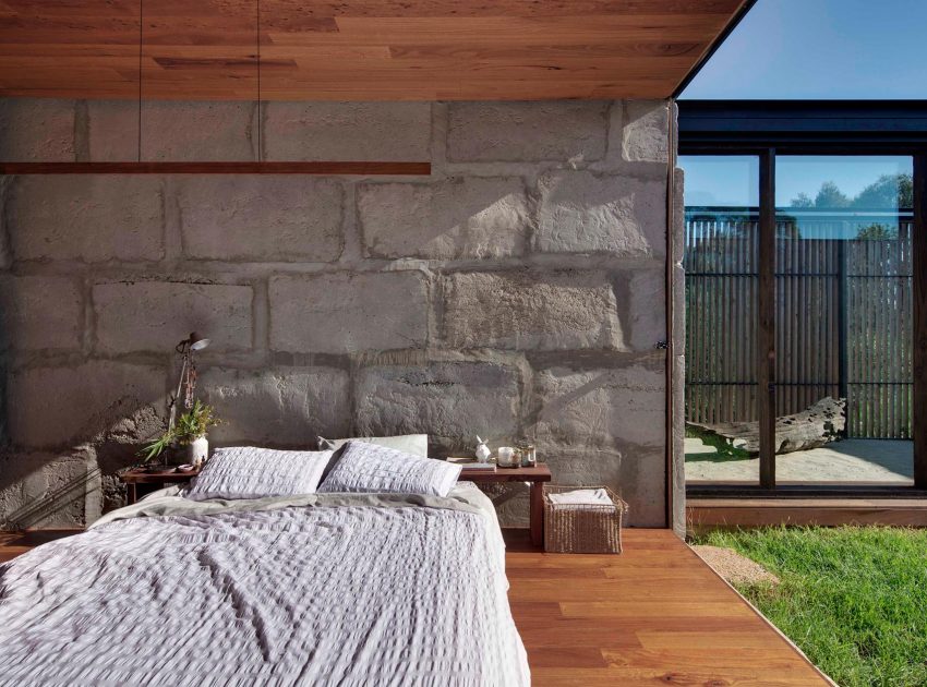A Modern House Built From Reclaimed Concrete Blocks and Rough-Sawn Wood in Yackandandah, Australia by ARCHIER (28)