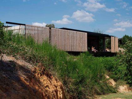 A Modern House Built From Reclaimed Concrete Blocks and Rough-Sawn Wood in Yackandandah, Australia by ARCHIER (7)