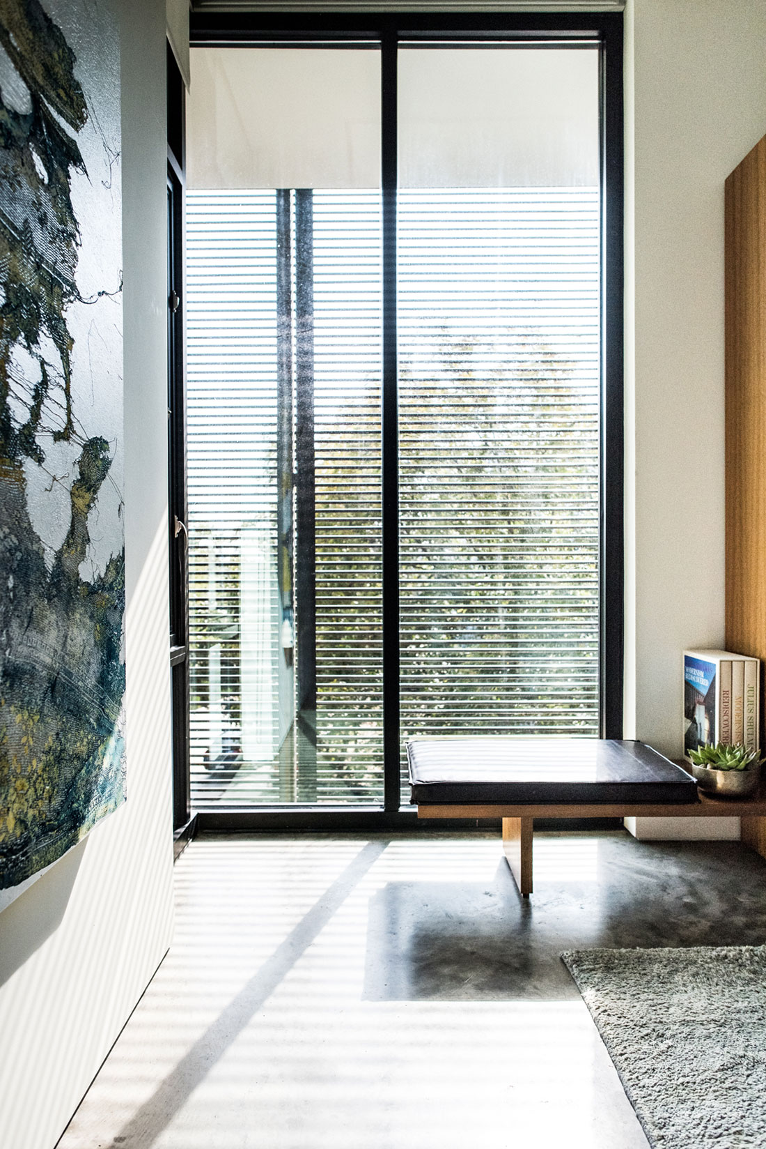 A Moody Contemporary Home with Exquisite Atmosphere in Texas by Joshua Rice Design & Tod Williams Billie Tsien Architects (15)