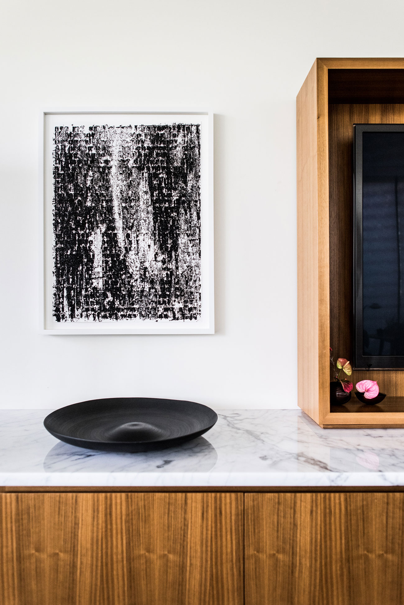A Moody Contemporary Home with Exquisite Atmosphere in Texas by Joshua Rice Design & Tod Williams Billie Tsien Architects (16)